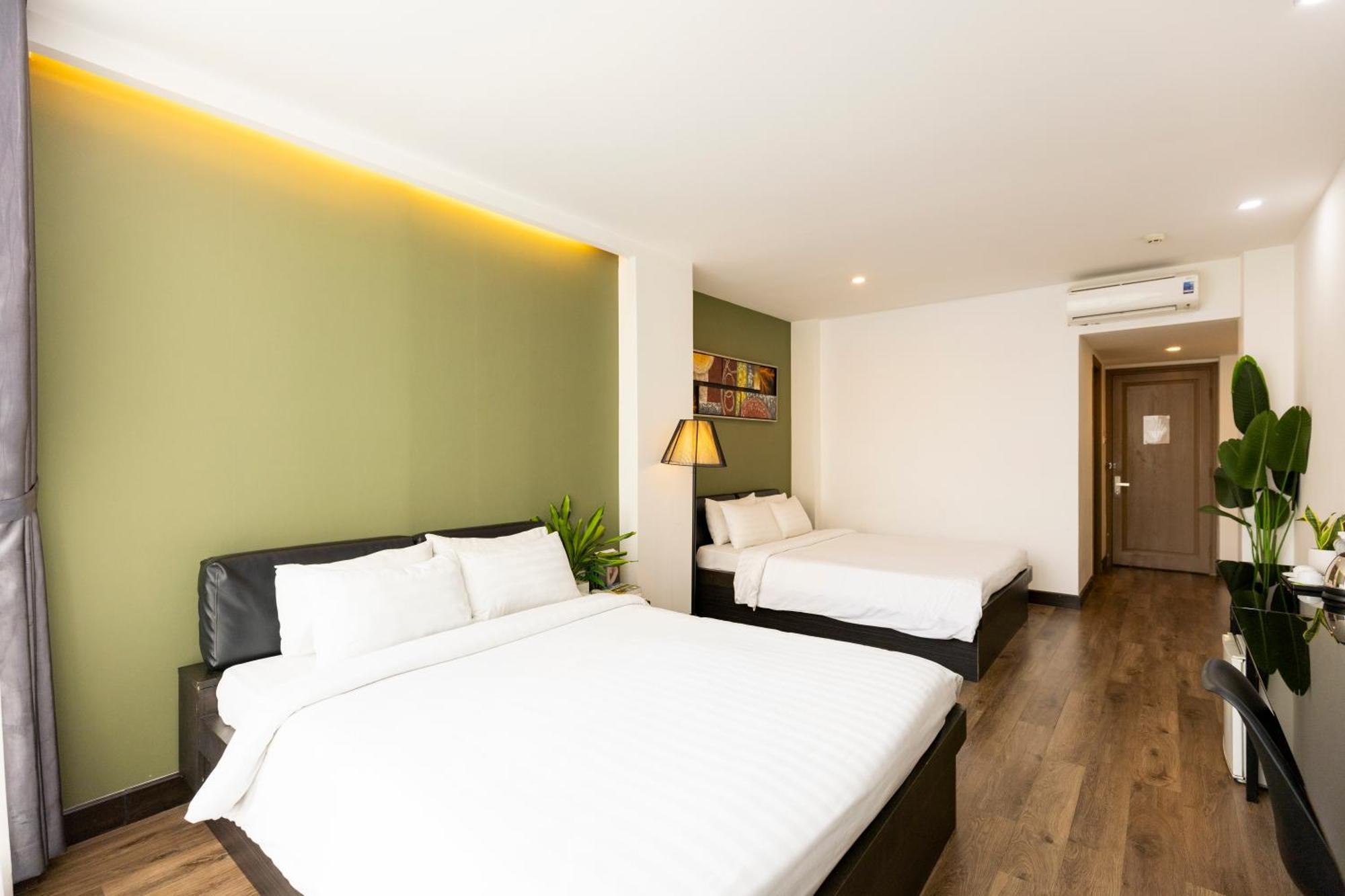 The One Premium Hotel Ho Chi Minh City Bagian luar foto