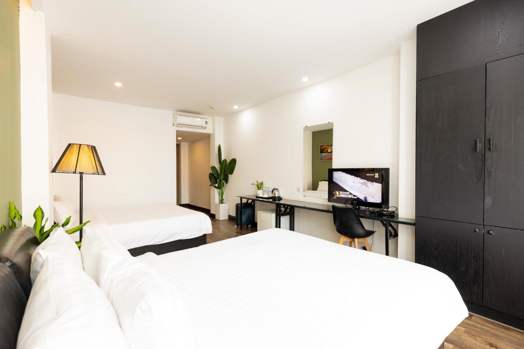 The One Premium Hotel Ho Chi Minh City Bagian luar foto