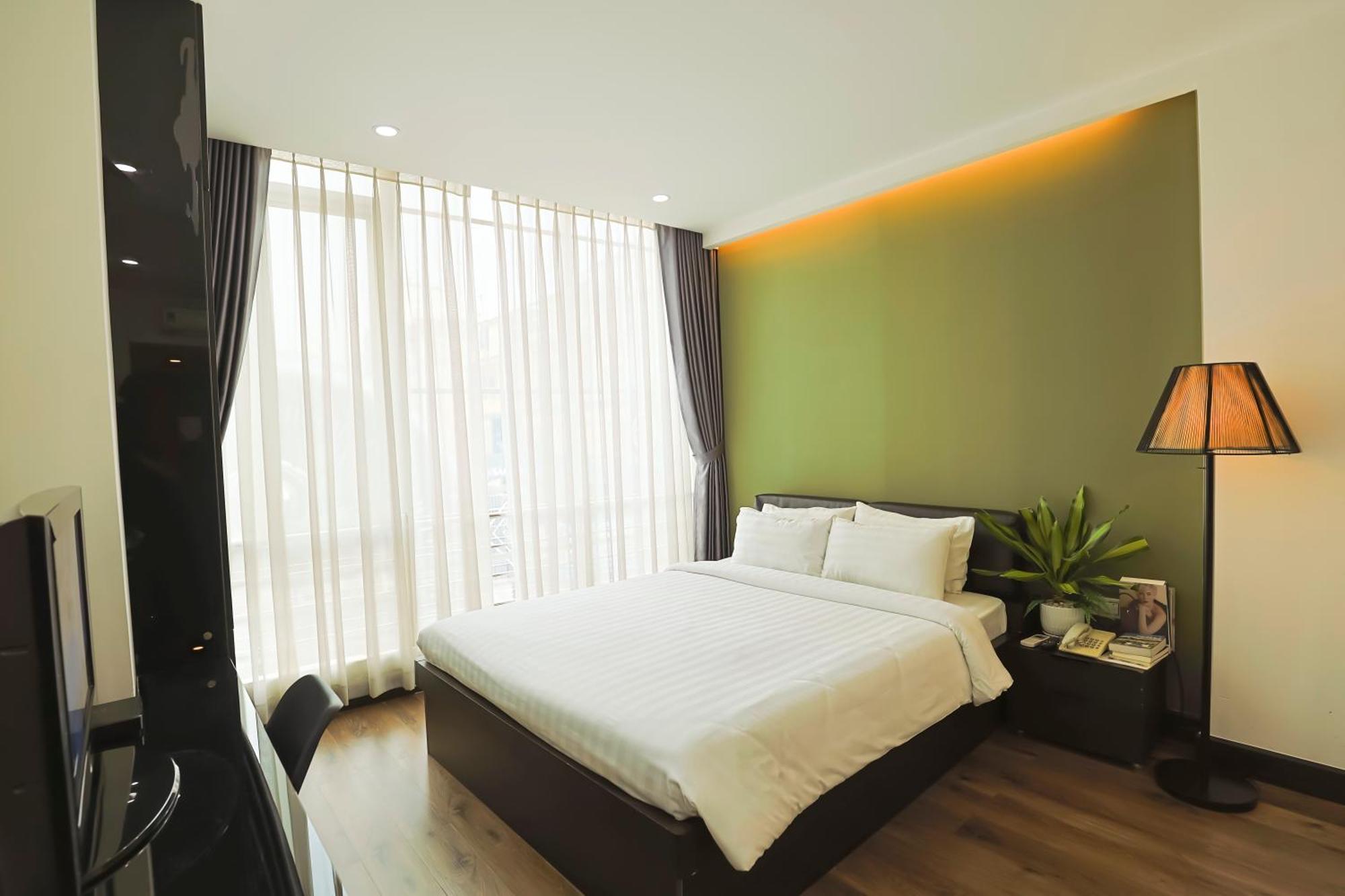 The One Premium Hotel Ho Chi Minh City Bagian luar foto